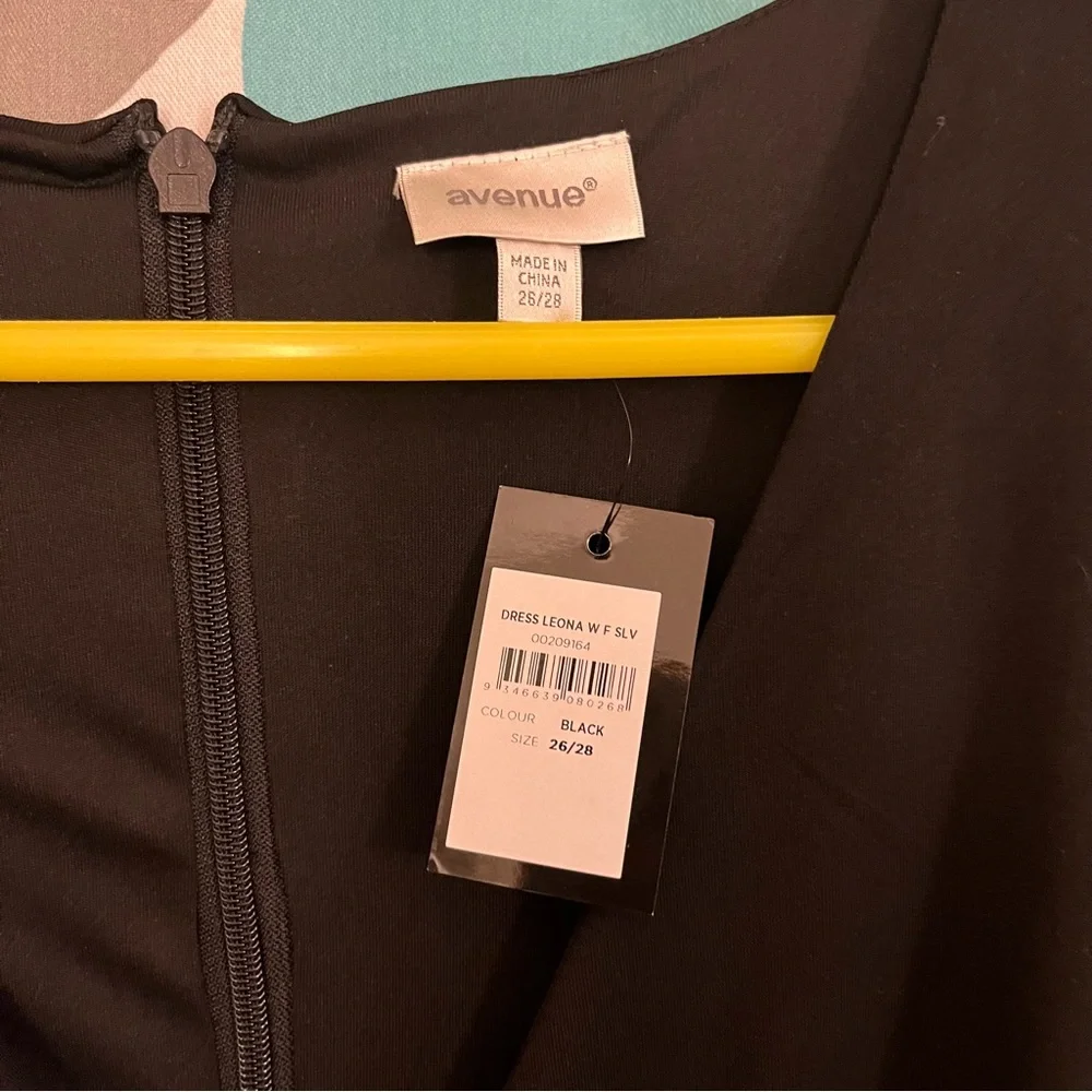 NWT Avenue Women’s Plus Size Black Dress 26/28 4X - Picture 9 of 9